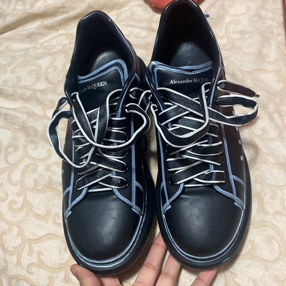 alexander mcqueen size 10